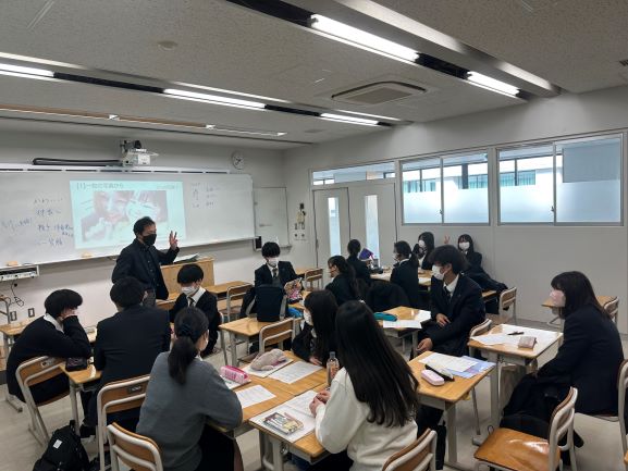 それぞれが課題を持って取り組みを行います。
