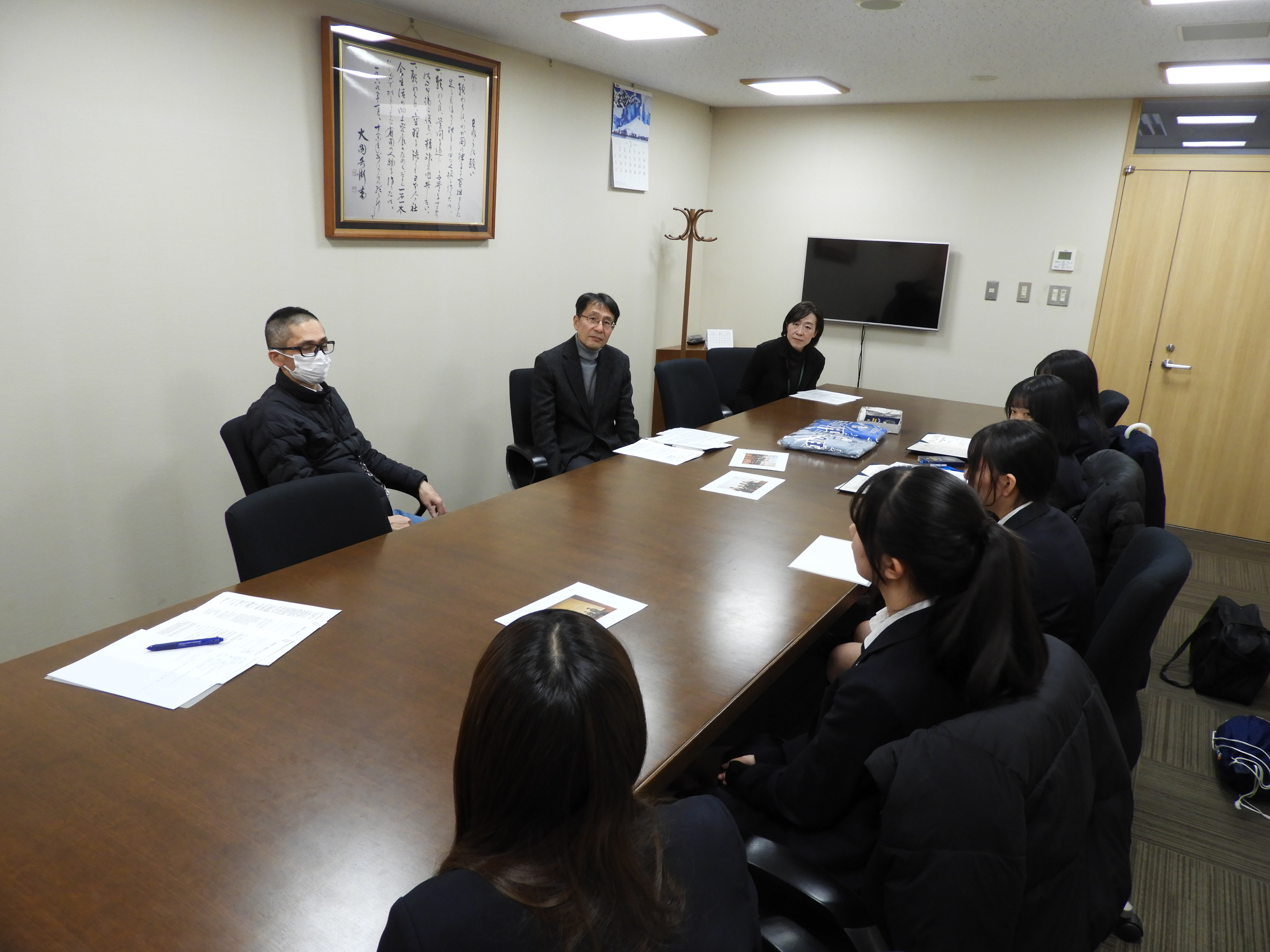 笠原校長を囲んで懇談の様子②